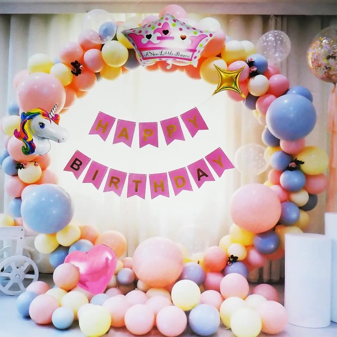 Arcada 96 baloane multicolore, cu Unicorn, inimioara si coronita