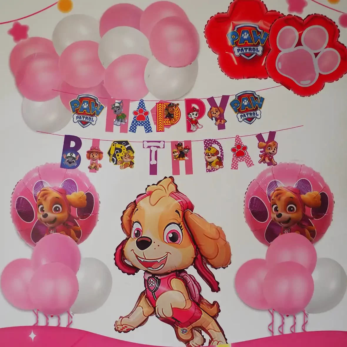 Set decor Skye Patrula Catelusilor cu 27 baloane folie si latex cu decoratiuni